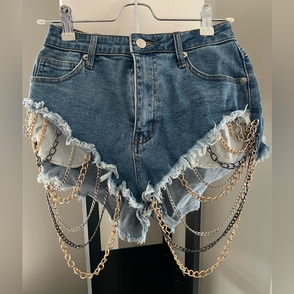 COPY - Akira distressed denim shorts with chains